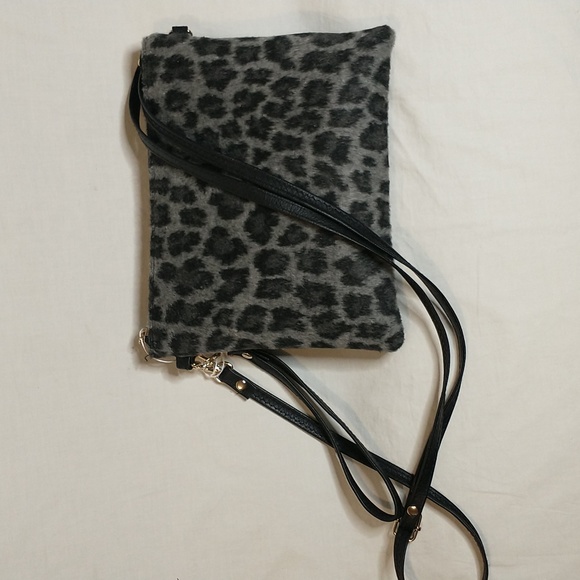Be Clever Leopard Crossbody Bag - Picture 1 of 5